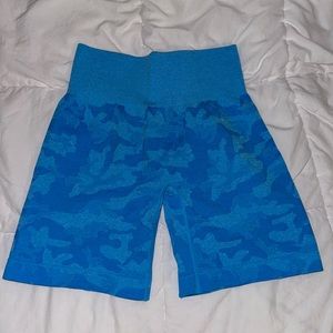 NVGTN Caribbean Camo Seamless Shorts